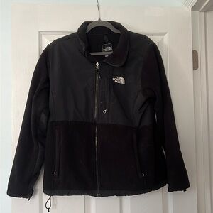 Black Zip Up North Face Fleece